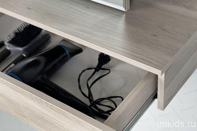 Стол туалетный Мария STM-01.2120 (дуб мария дуб мария  706х330х1116)