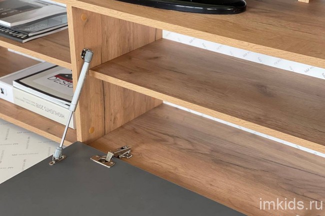 Стенка для гостиной Бери (дуб крафт золотой графит 1400x350x1810) Стенка для гостиной Бери (дуб крафт золотой графит 1400x350x1810)