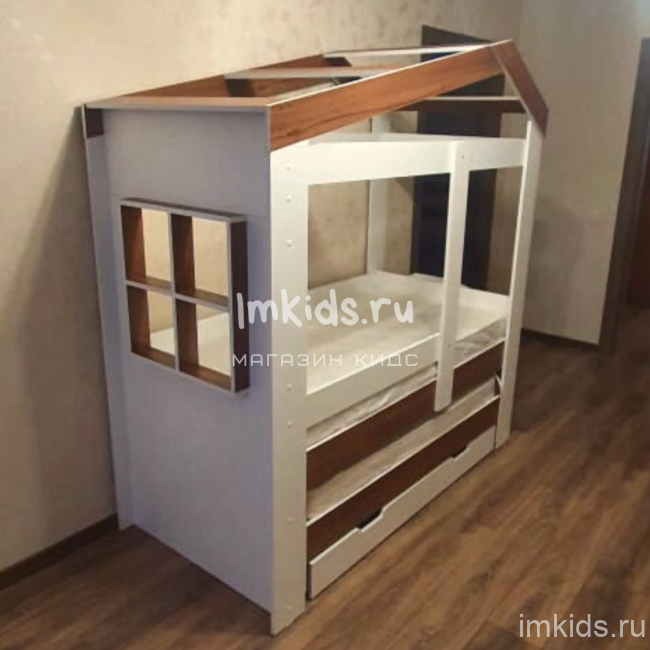 Домик Сказка с окошком и выкатной кроватью
