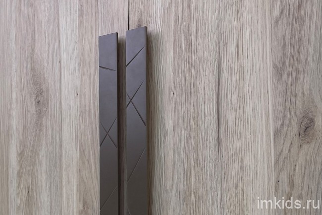 Шкаф платяной Лайк 55.01 (дуб мария дуб мария, какао  800x550x2100)