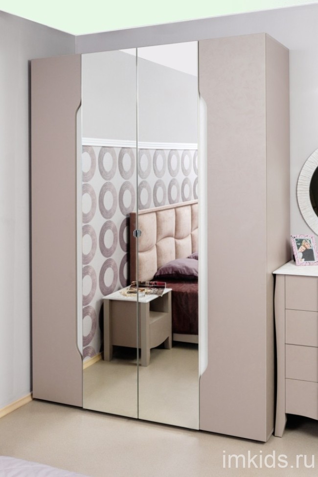 Шкаф для одежды и белья Brownie 777