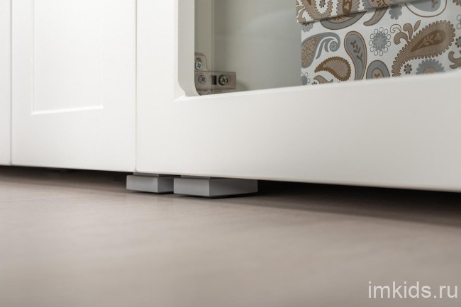 Шкаф 16.307 Остин Белый шагрень, Дуб Золотой