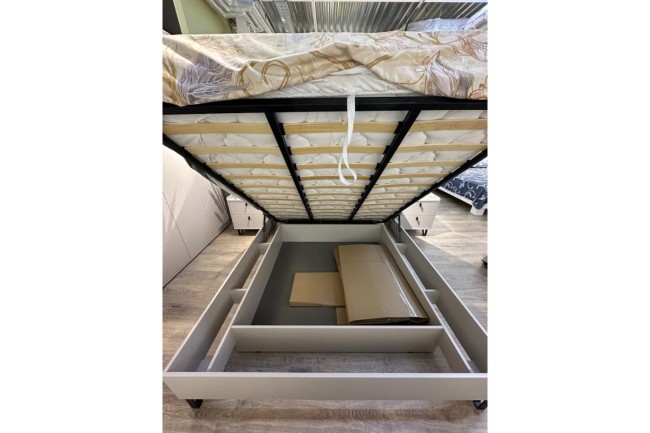 Кровать 180х200 с подъемным механизмом и мягким изголовьем Кашемир