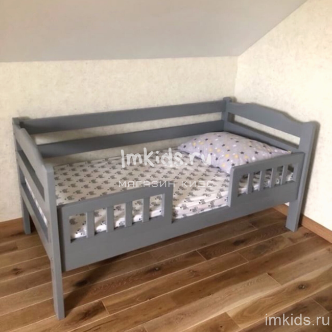 Кровать из массива "Николь"