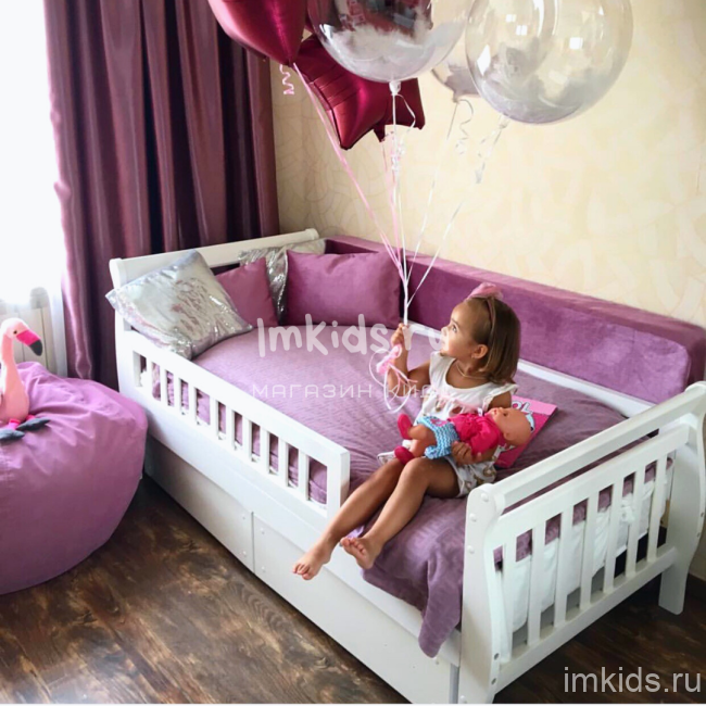 Кровать из массива "Милана" 