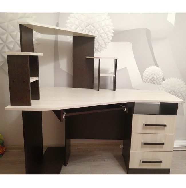 Стол компьютерный Каспер