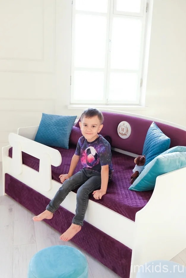 Детская кровать тахта "Медальон" Спелая слива