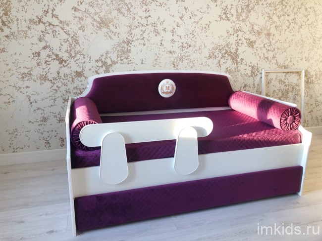 Детская кровать тахта "Медальон" Спелая слива