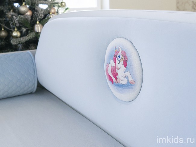 Детская кровать тахта "Медальон" Небесно-голубой