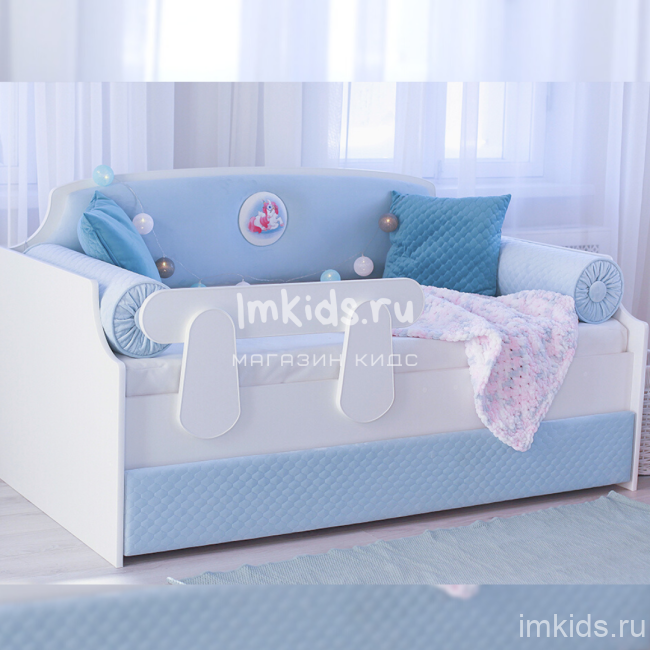 Детская кровать тахта "Медальон" Небесно-голубой