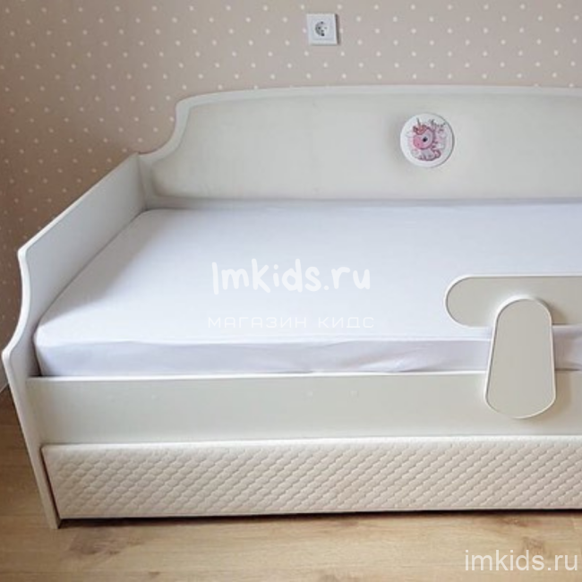 Детская кровать тахта "Медальон" Крем
