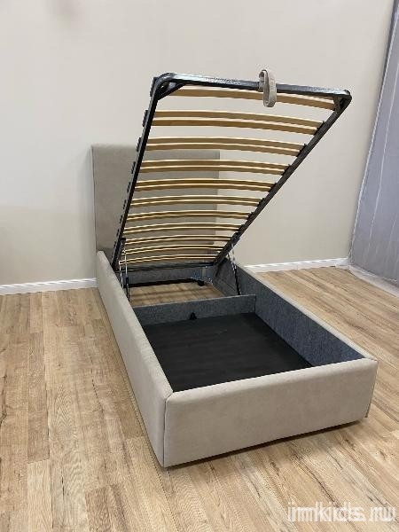 Кровать  BRUNO