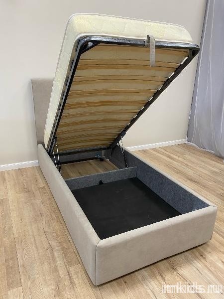 Кровать  BRUNO