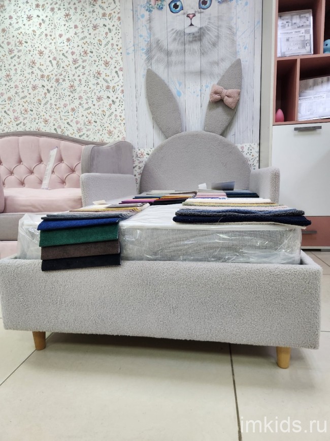 Кровать "Зайка", спальное место 160х80, ткань Барни Сильвер