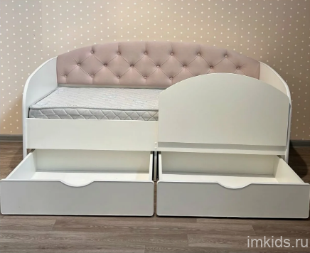 Кровать с мягкой спинкой "Софа"