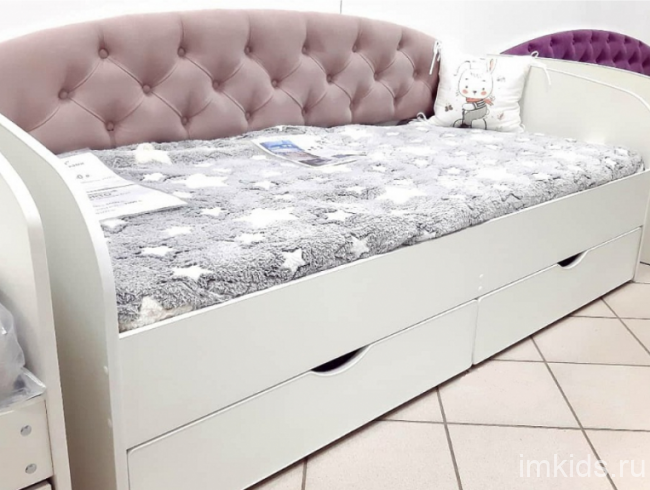 Кровать с мягкой спинкой "Софа"