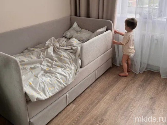 Детская мягкая кровать "Соня" 