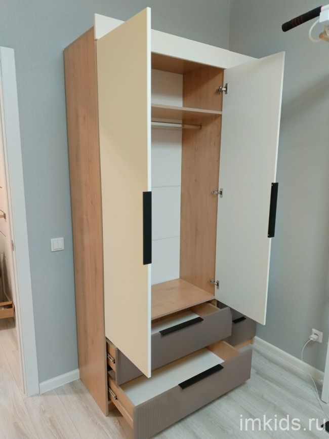 Гарнитур десткой комнаты "Лавис" комплект 3