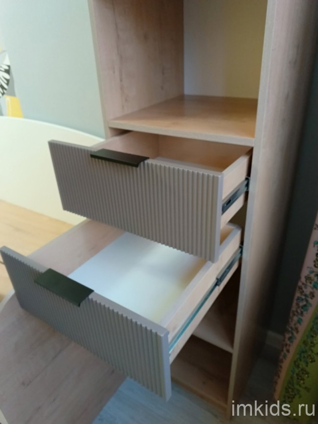 Гарнитур десткой комнаты "Лавис" комплект 3