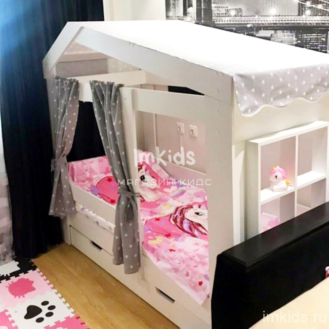 Кровать-домик "Сказка" с окошком