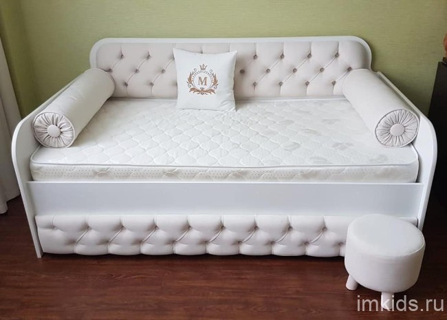 Тахта "Королевская" ящик с каретной стяжкой