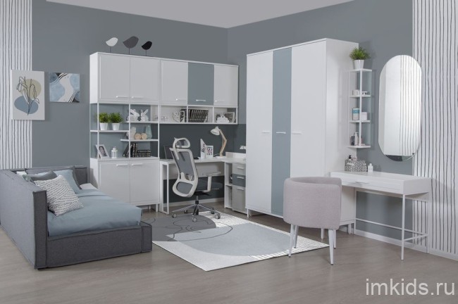 КОЛЛЕДЖ Шкаф 3-х дверный под гладильную доску Ш3.G